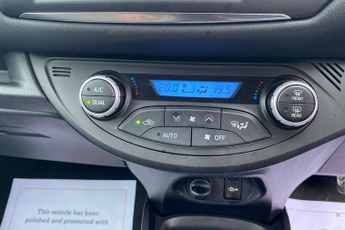 Toyota Yaris 1.5 Hybrid Y20 5dr CVT [Bi-tone]