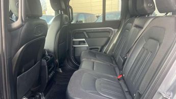 Land Rover Defender 2.0 D240 SE 110 5dr Auto