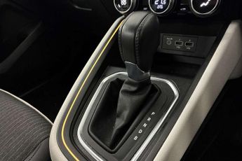 Renault Clio 1.6 E-TECH Hybrid 140 SE Edition 5dr Auto