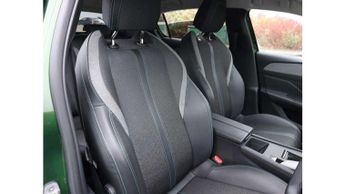 Peugeot 308 1.2 PureTech Allure Premium 5dr EAT8