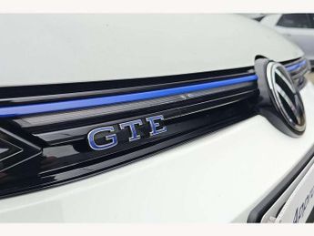 Volkswagen Golf GTE 1.5 TSI 272 GTE eHybrid 5dr DSG