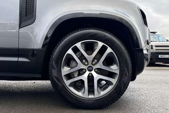 Land Rover Defender 3.0 D300 X-Dynamic SE 110 5dr Auto [7 Seat]