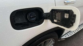 Mercedes-Benz GLC GLC 250 4Matic AMG Line Premium 5dr 9G-Tronic