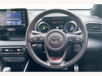 Toyota Yaris 1.5 Hybrid GR Sport 5dr CVT