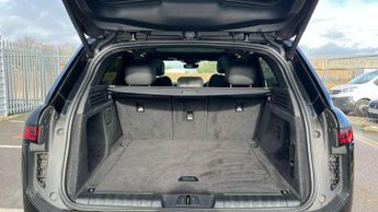 Land Rover Range Rover Sport 3.0 P440e Dynamic SE 5dr Auto