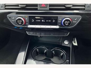 Audi A4 Avant 40 TFSI 204 Black Edition 5dr S Tronic