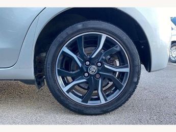 Toyota Yaris 1.5 Hybrid Design 5dr CVT
