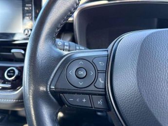 Toyota Corolla 1.8 VVT-i Hybrid Icon Tech 5dr CVT