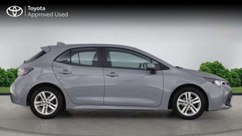 Toyota Corolla 1.8 VVT-i Hybrid Icon Tech 5dr CVT