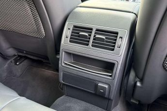 Jaguar F-Pace 2.0 D200 R-Dynamic HSE Black 5dr Auto AWD