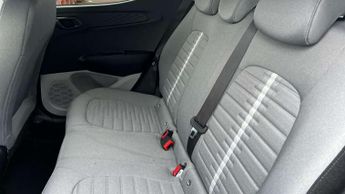 Hyundai i10 1.0 [63] Premium 5dr Auto [Nav]