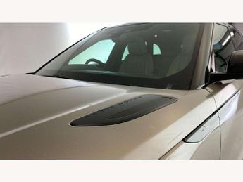 Land Rover Range Rover Velar 2.0 D200 Edition 5dr Auto