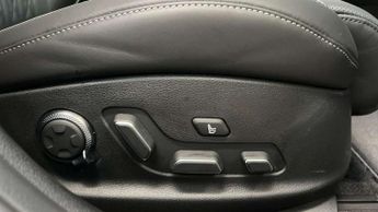 Genesis G80 2.5T Luxury Line 4dr Auto RWD