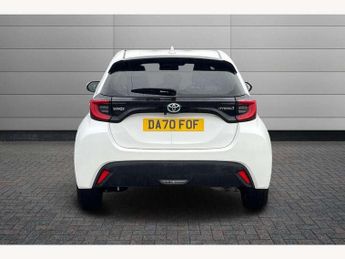 Toyota Yaris 1.5 Hybrid Design 5dr CVT
