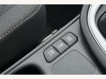 Toyota Yaris 1.5 Hybrid Design 5dr CVT