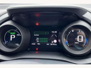 Toyota Yaris 1.5 Hybrid Design 5dr CVT