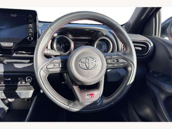 Toyota Yaris 1.5 Hybrid GR Sport 5dr CVT