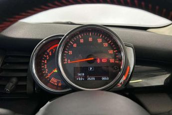 MINI Hatchback 1.5 Cooper 3dr Auto