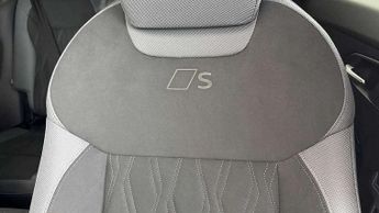 Audi Q3 1.5 e-Hybrid Launch Edition 5dr S Tronic