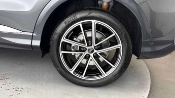 Audi Q5 2.0 TFSI e Quattro 299 S Line 5dr S Tronic
