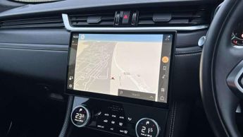 Jaguar F-Pace 2.0 D200 R-Dynamic HSE Black 5dr Auto AWD