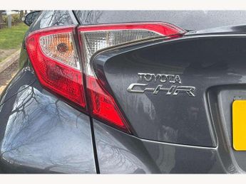 Toyota C-HR 1.8 Hybrid Design 5dr CVT