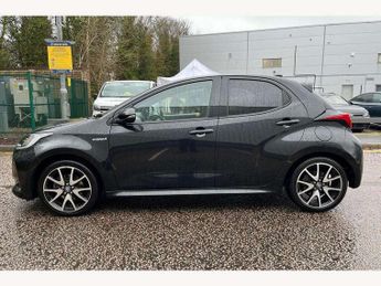 Toyota Yaris 1.5 Hybrid Dynamic 5dr CVT