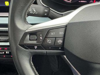 SEAT Arona 1.0 TSI 115 XPERIENCE Lux 5dr DSG