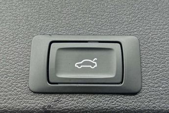 Audi A4 Avant 35 TDI S Line 5dr S Tronic