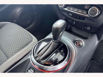 Nissan Juke 1.0 DiG-T N-Connecta 5dr DCT