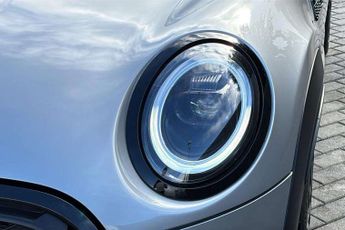 MINI Hatchback 2.0 Cooper S Sport II 3dr Auto [Comfort/Nav Pack]