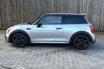 MINI Hatchback 2.0 Cooper S Sport II 3dr Auto [Comfort/Nav Pack]