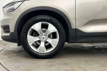 Volvo XC40 1.5 T3 [163] Momentum 5dr Geartronic