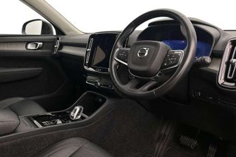 Volvo XC40 2.0 B4P Inscription 5dr Auto