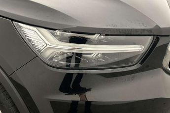 Volvo XC40 2.0 B4P Inscription 5dr Auto