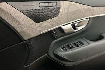 Volvo XC90 2.0 T8 Recharge PHEV Inscription Pro 5dr AWD Auto