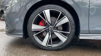 Volkswagen Golf 2.0 TDI 200 GTD 5dr DSG