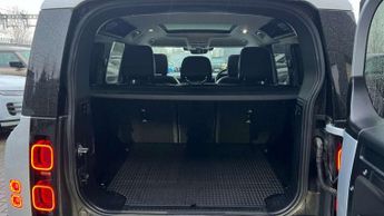 Land Rover Defender 3.0 D250 SE 110 5dr Auto