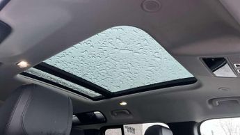 Land Rover Defender 3.0 D250 SE 110 5dr Auto