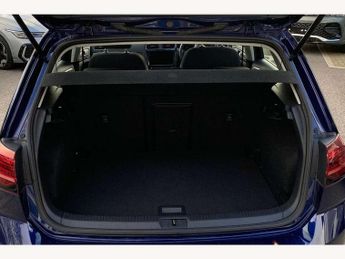 Volkswagen e-Golf 99kW e-Golf 35kWh 5dr Auto