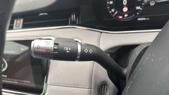 Land Rover Range Rover Evoque 2.0 D180 R-Dynamic SE 5dr Auto