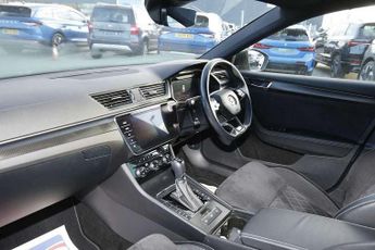 Skoda Superb Estate 2.0 TSI 190 Sport Line Plus 5dr DSG