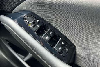 Mazda 3 2.0 e-Skyactiv G MHEV SE-L Lux 5dr Auto