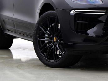 Porsche Macan Turbo 5dr PDK