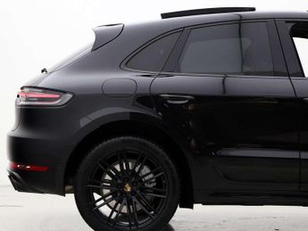 Porsche Macan Turbo 5dr PDK