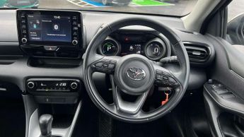 Toyota Yaris 1.5 Hybrid Design 5dr CVT
