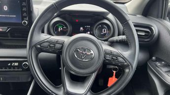 Toyota Yaris 1.5 Hybrid Design 5dr CVT