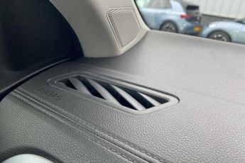 Volkswagen T-Roc 1.5 TSI Life 5dr DSG