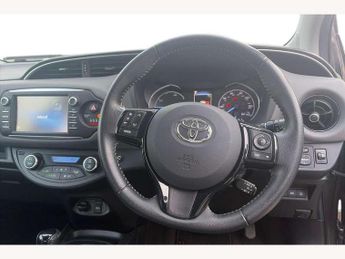 Toyota Yaris 1.5 Hybrid Icon Tech 5dr CVT