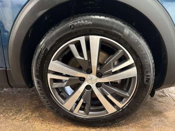 Peugeot 3008 1.6 Hybrid 180 Allure 5dr e-EAT8